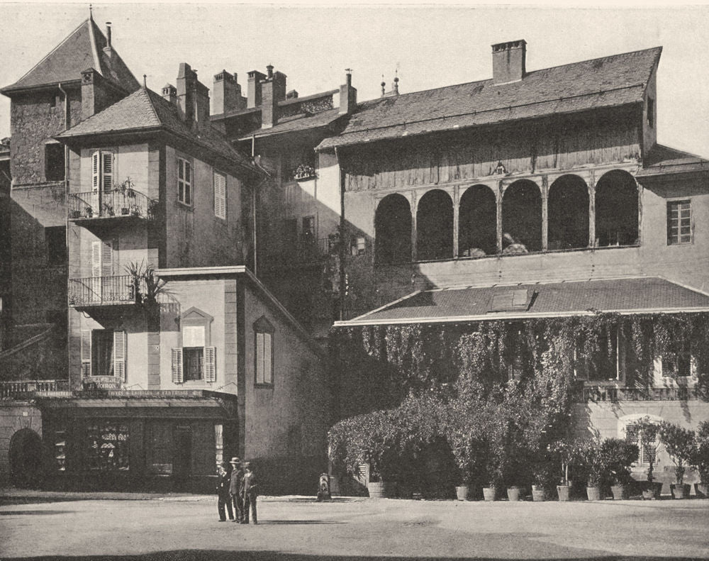 SAVOIE. Vieilles maisons de la place de I'Hôtel-de-Ville, à Chambéry 1903